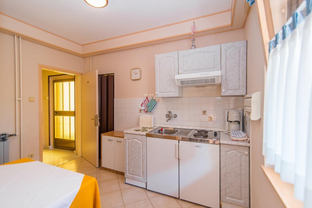 Apartment Vilma Funtana Exteriér fotografie