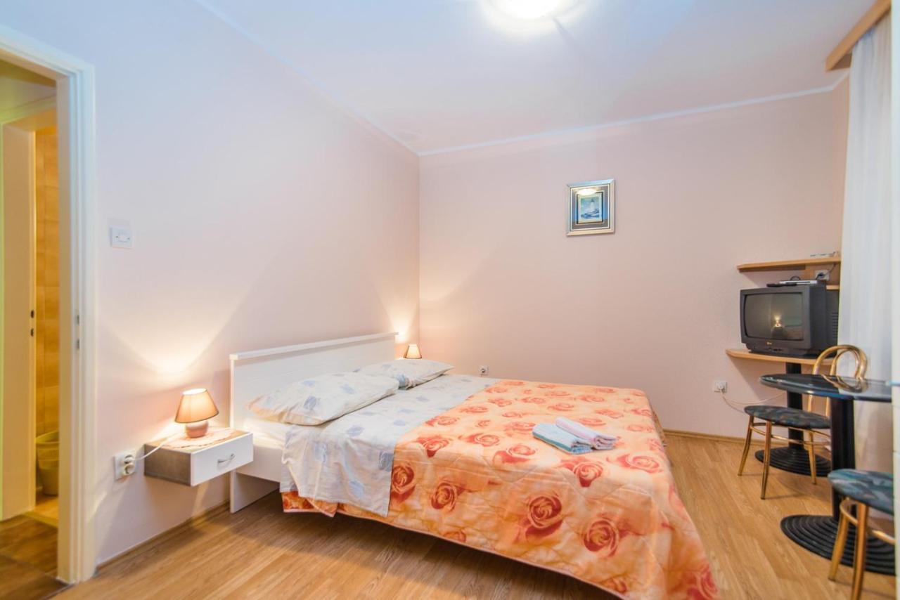 Apartment Vilma Funtana Exteriér fotografie